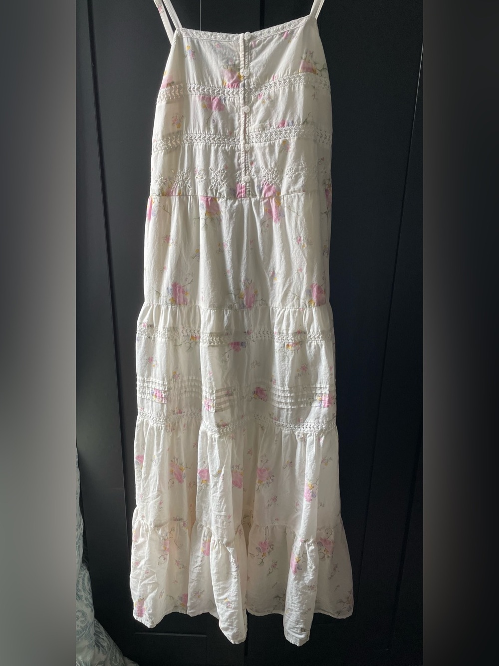 Universal Thread White Pink Floral Dress w/ pleats, eyelet & lace detailing - Picture 3 of 9